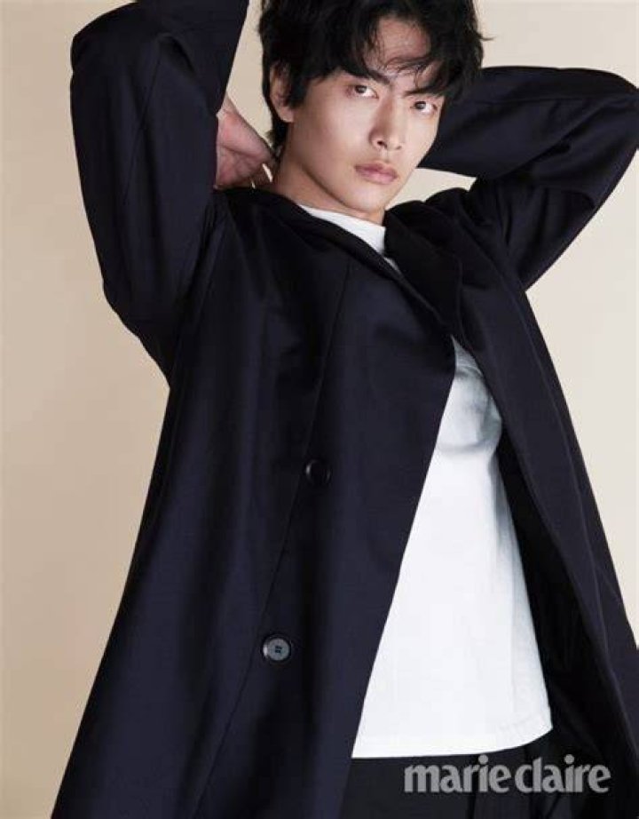 Lee Min Ki: The Rising Star in the Entertainment Industry