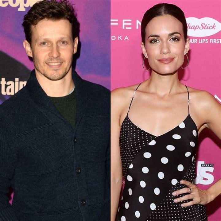 Will Estes & Torrey DeVitto: Relationship Confirmed!